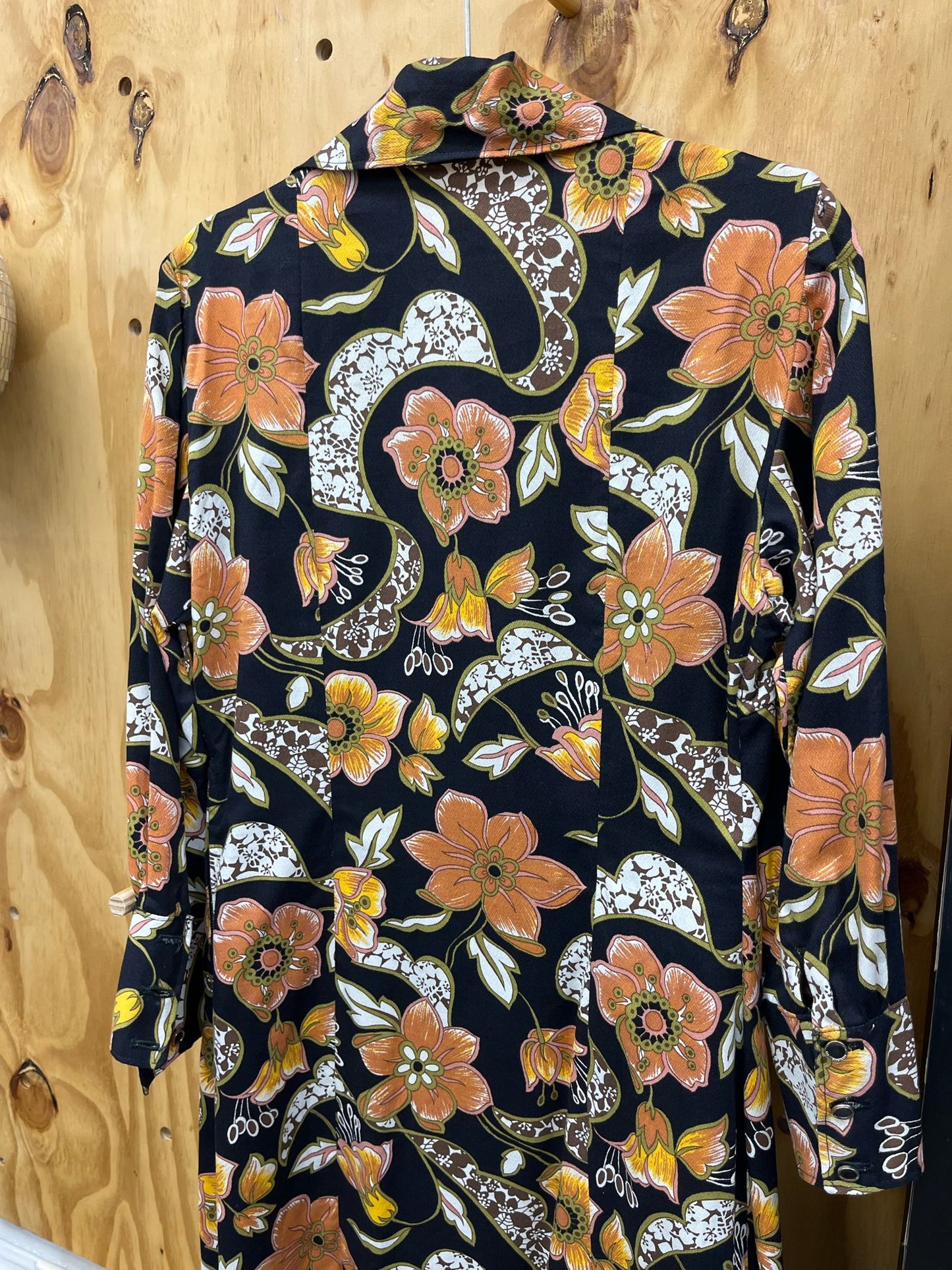 70s Daggar Collar Dress