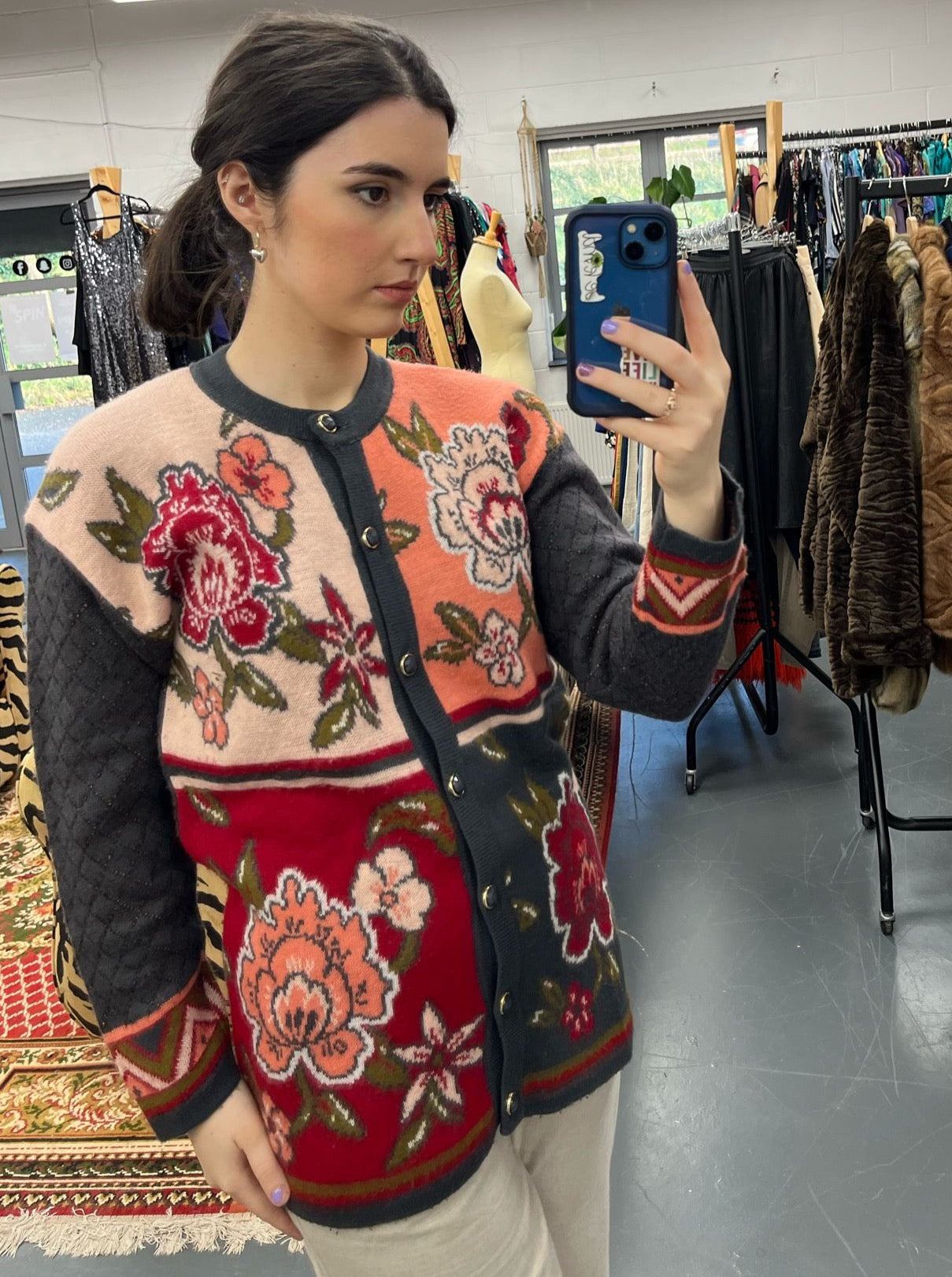 80s Floral Reds & Pinks