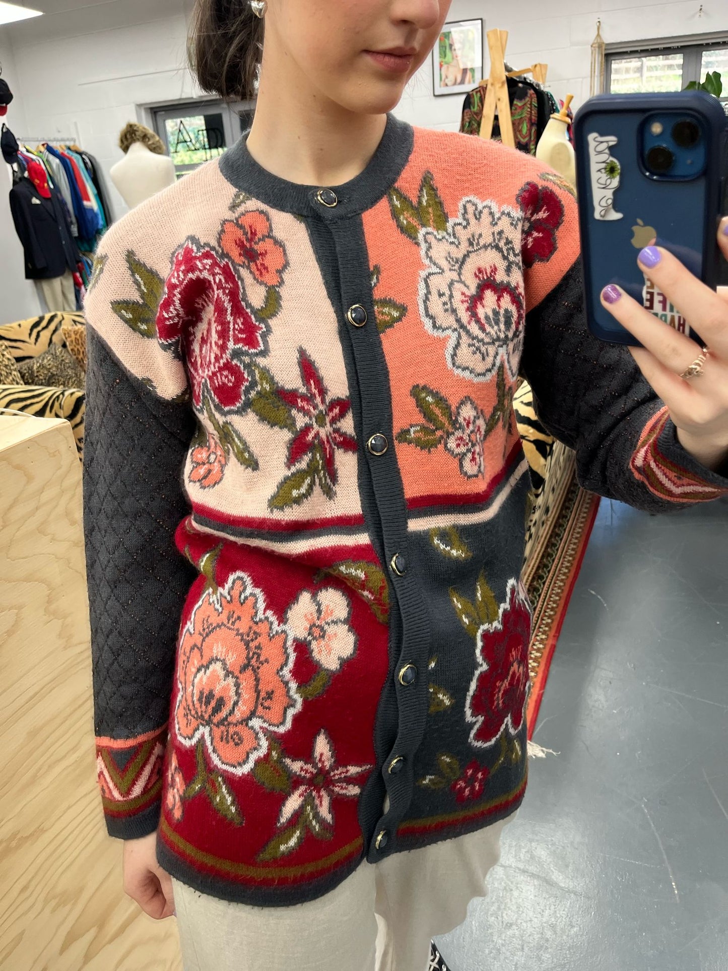 80s Floral Reds & Pinks
