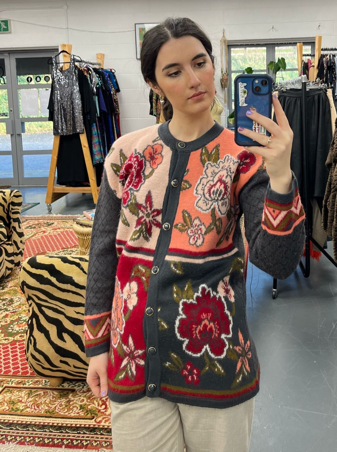 80s Floral Reds & Pinks